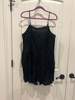 LOFT Linen Blend Sleeveless Romper in Black with Side Pockets Size 12